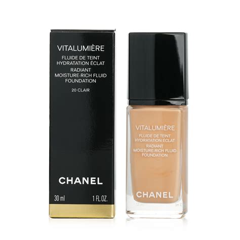 chanel vitalumiere moisture rich foundation